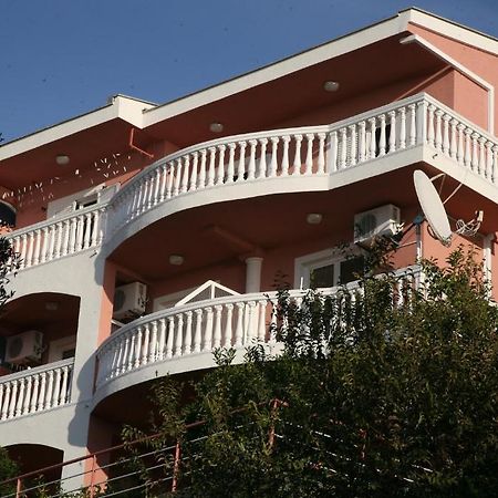 Omega Apartments Ulcinj Eksteriør bilde