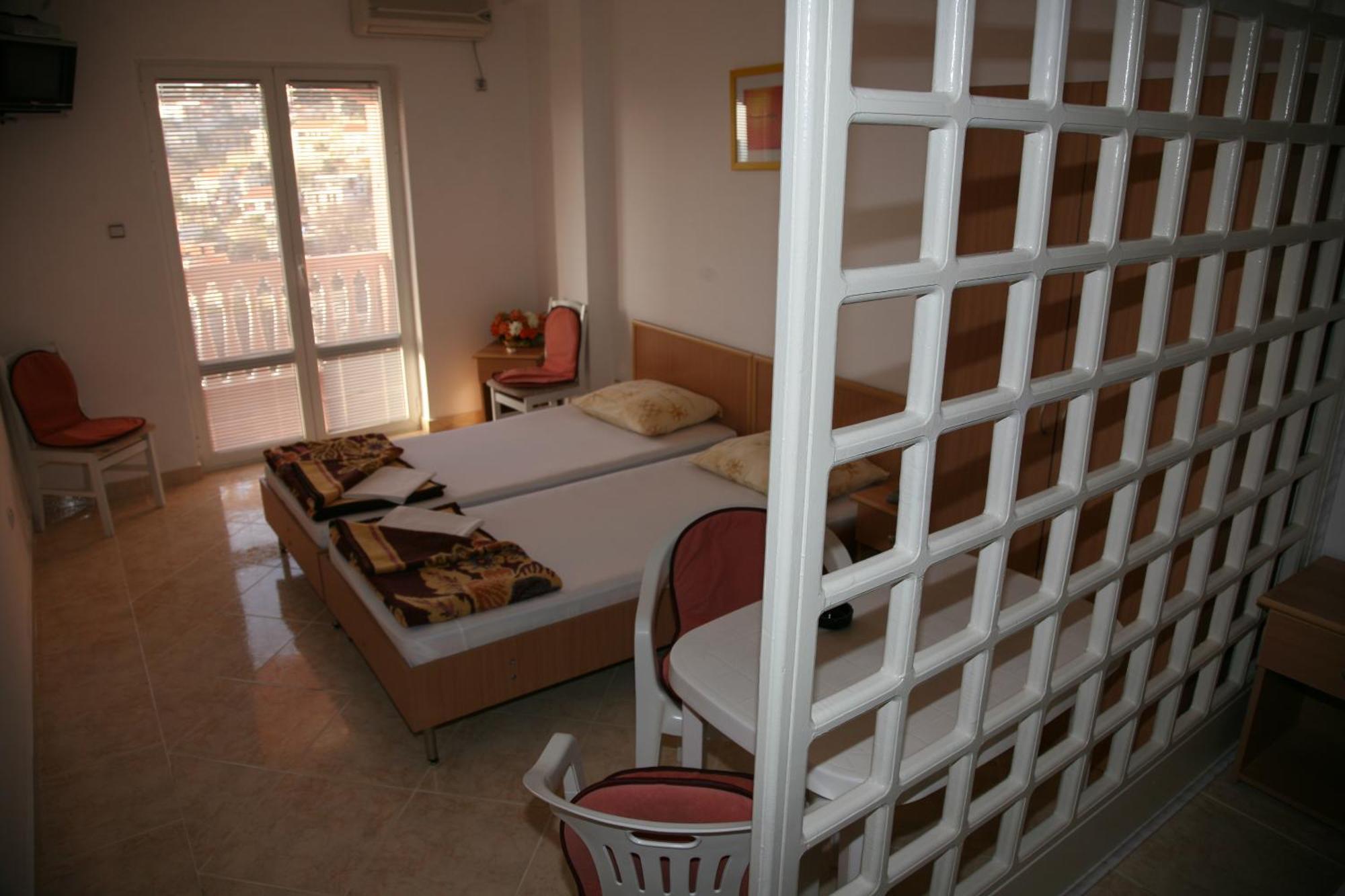 Omega Apartments Ulcinj Eksteriør bilde